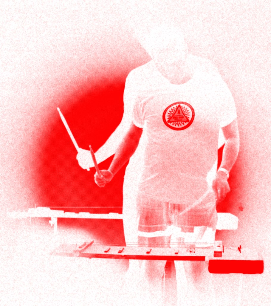 This image has an empty alt attribute; its file name is rubber-band-banjo-playing-the-zither.jpg